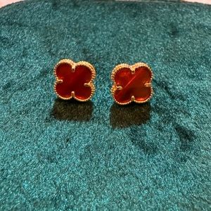 18k Real Saudi gold clover earrings